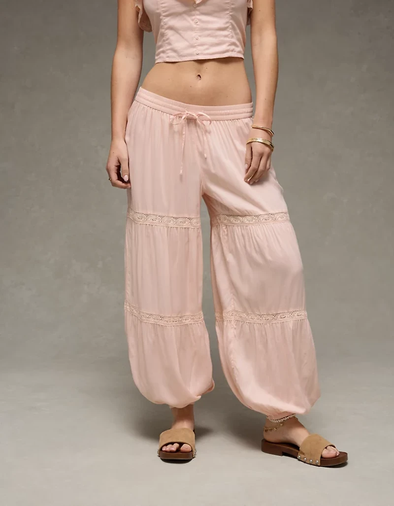 AE Low-Rise Lace Insert Saturday Jogger