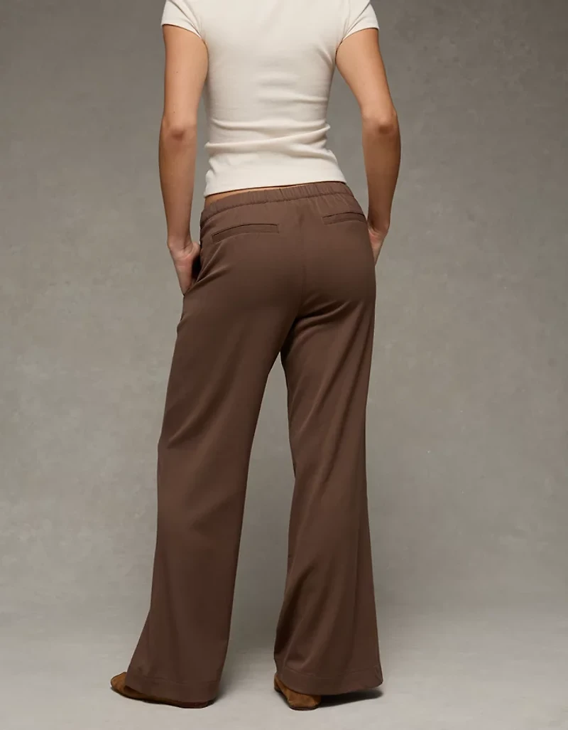 Pantalon taille basse à jambe semi-évasée AE
