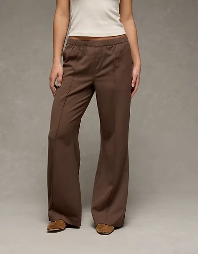 Pantalon taille basse à jambe semi-évasée AE
