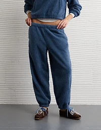 AE High-Waisted Sherpa Jogger Pant