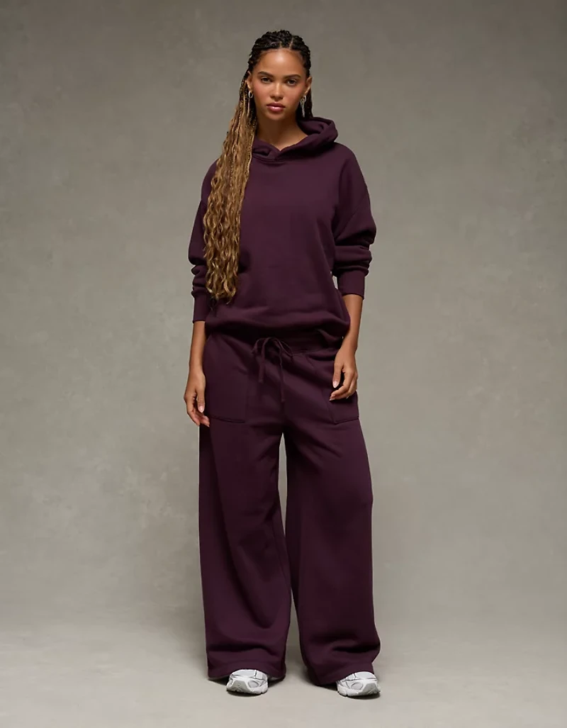 AE Everyday Luxe Wide-Leg Sweatpant