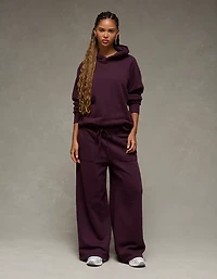 AE Everyday Luxe Wide-Leg Sweatpant
