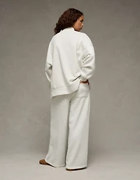 AE Everyday Luxe Wide-Leg Sweatpant