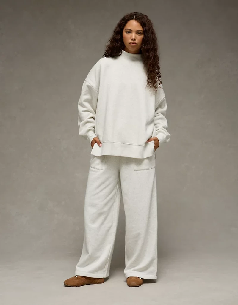 AE Everyday Luxe Wide-Leg Sweatpant