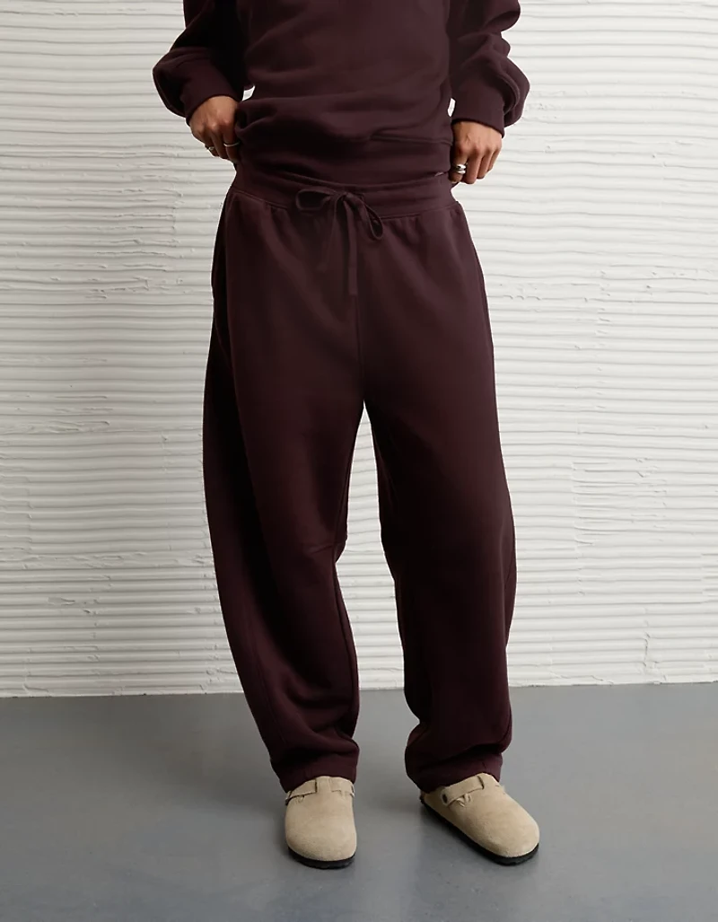 AE Everyday Luxe Barrel Sweatpant