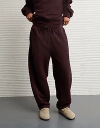 AE Everyday Luxe Barrel Sweatpant