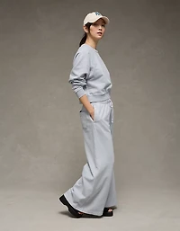 AE Everyday Luxe Wide-Leg Sweatpant