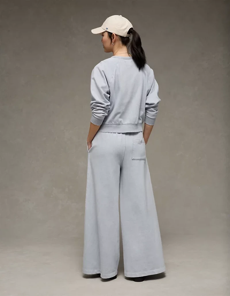 AE Everyday Luxe Wide-Leg Sweatpant