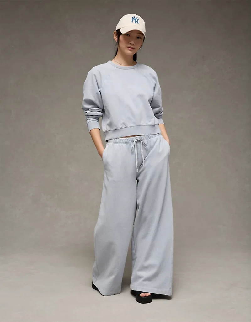 AE Everyday Luxe Wide-Leg Sweatpant