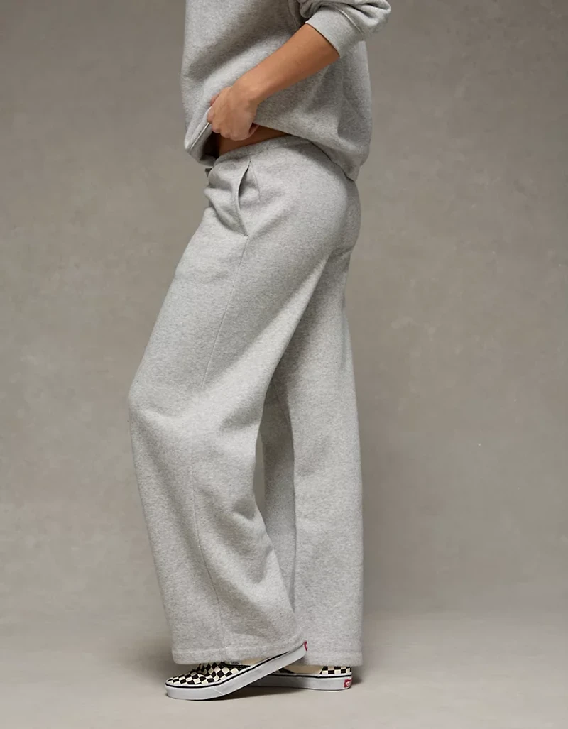 AE Everyday Luxe Straight Sweatpant