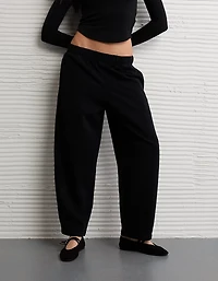 AE Everyday Luxe Barrel Sweatpant