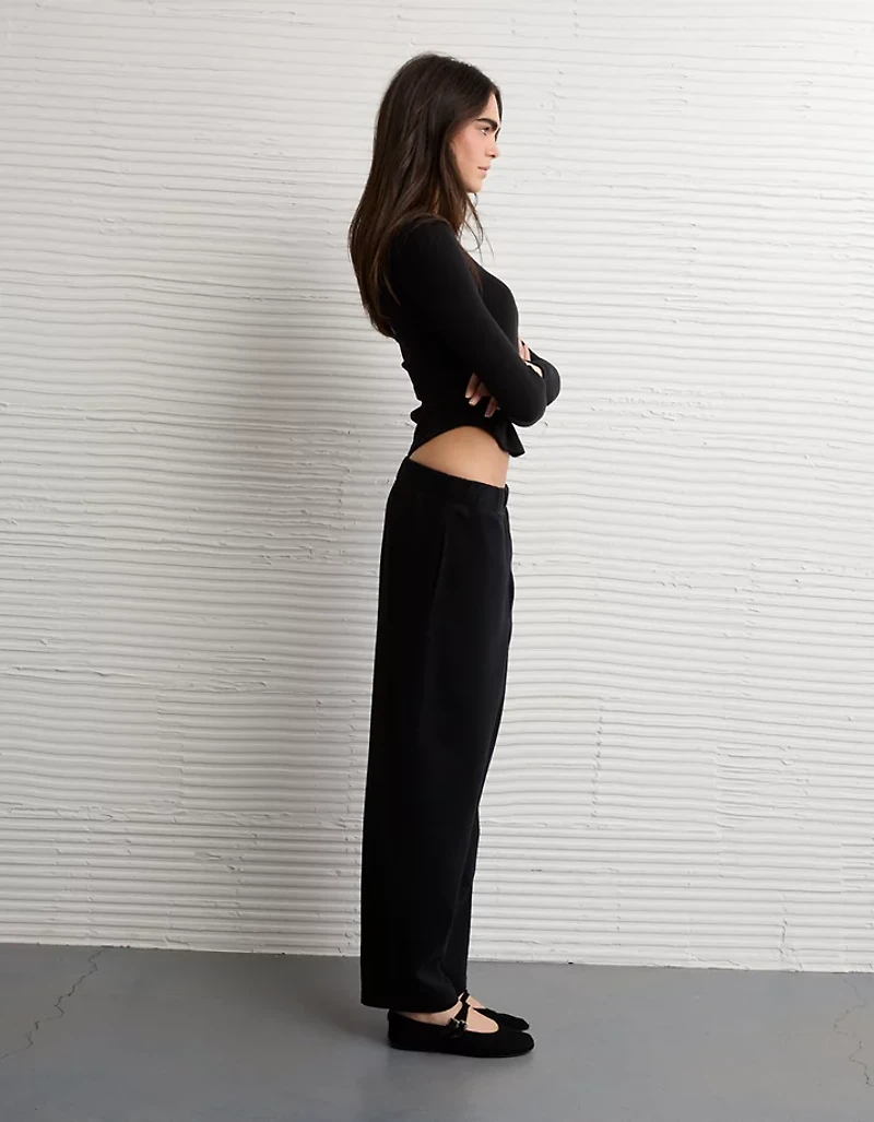 AE Everyday Luxe Barrel Sweatpant