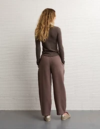 AE Everyday Luxe Barrel Sweatpant