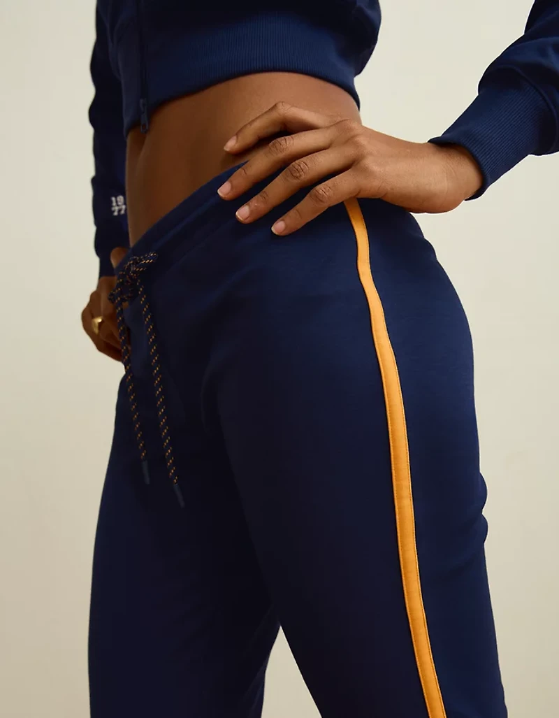 Pantalon de survêtement à jambe semi-évasée AE
