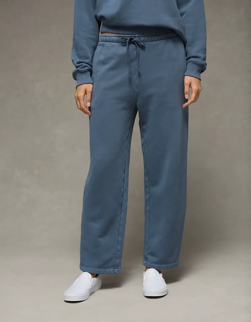 AE Everyday Luxe Barrel Sweatpant