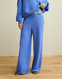 AE Campus Low-Rise Wide-Leg Sweatpant