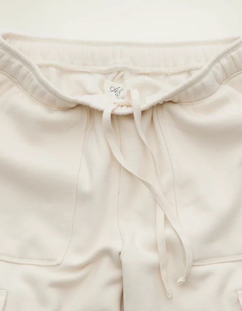 AE Everyday Luxe Cargo Wide-Leg Sweatpant
