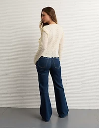 Chandail à volants en dentelle AE