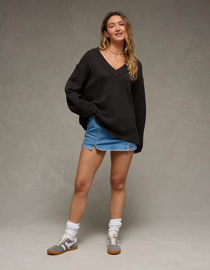 AE Big Hug V-Neck Sweater