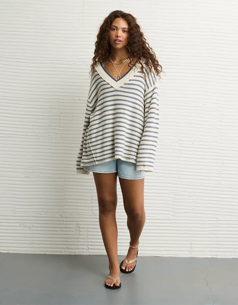 AE Big Hug V-Neck Sweater
