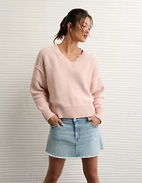 AE Long Weekend V-Neck Sweater