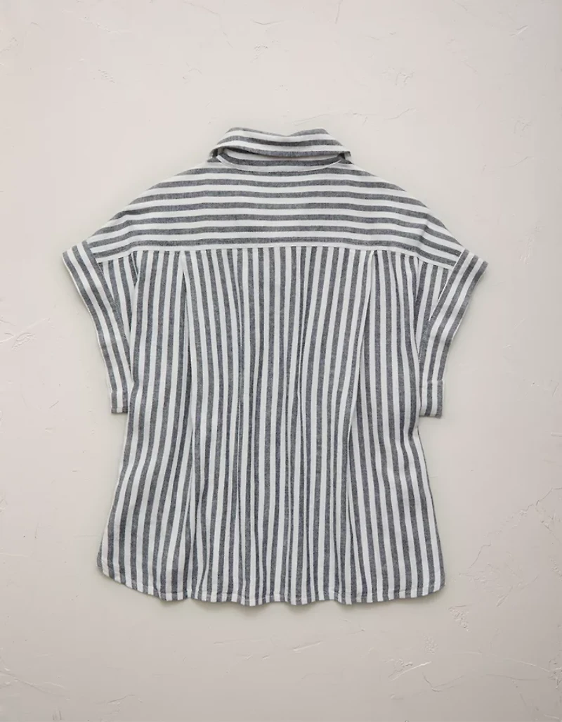 AE77 Boxy Linen-Blend Button-Up Shirt