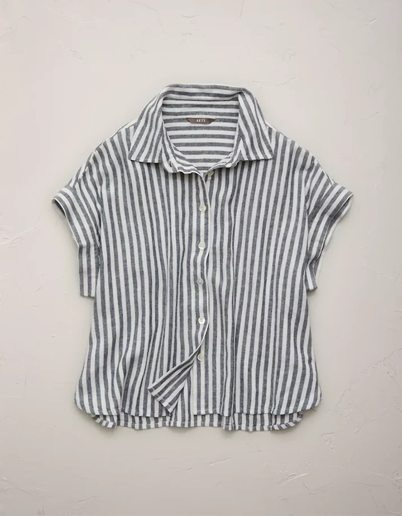 AE77 Boxy Linen-Blend Button-Up Shirt