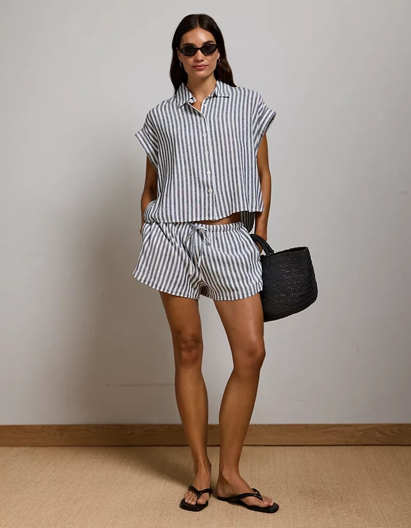 AE77 Boxy Linen-Blend Button-Up Shirt