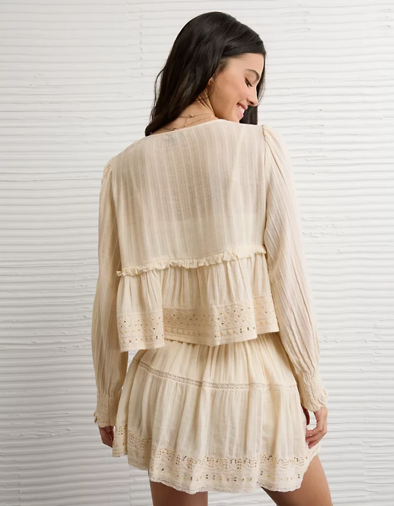 Blouse à volants AE