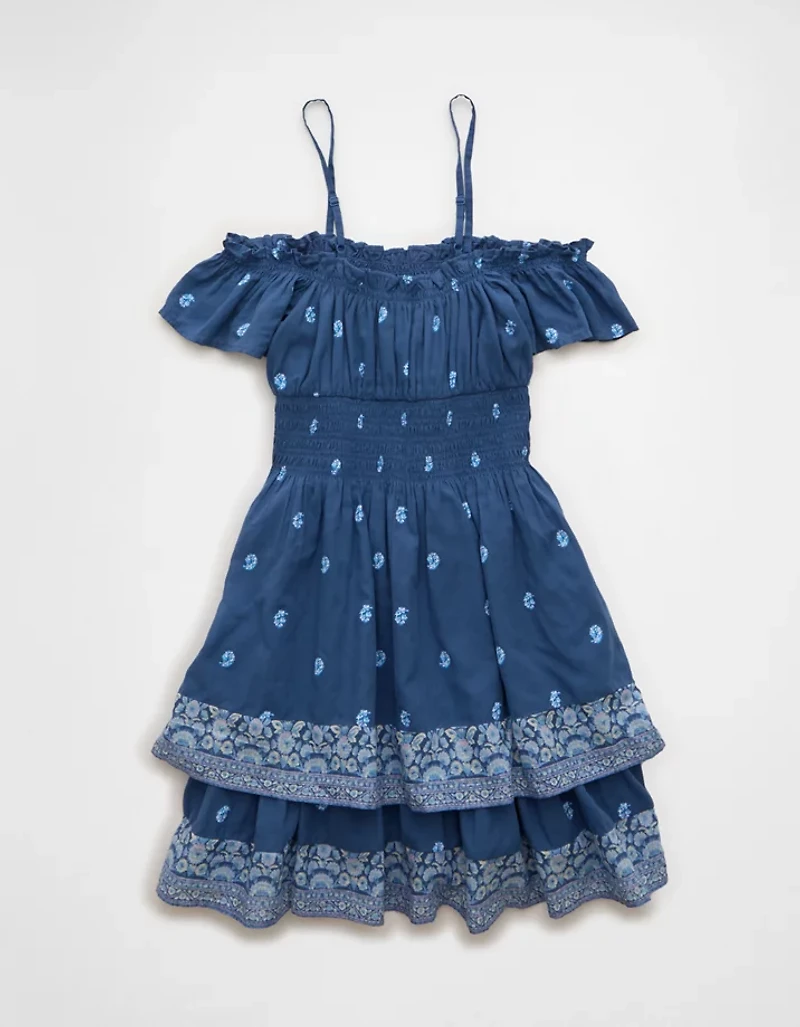 Minirobe à épaule dénudée et smocks AE