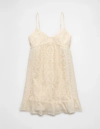 Minirobe à œillets et broderie encolure en V AE