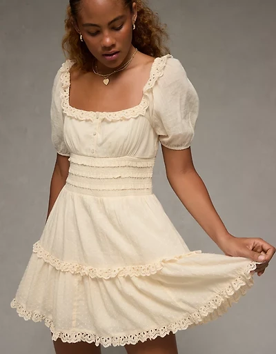 Minirobe étagée à manches bouffantes et smocks AE