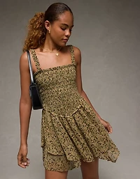 Minirobe à fleurs et volants avec ourlet en pointes AE