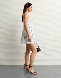 Minirobe boutonnée à encolure en cœur AE
