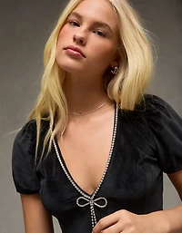 Minirobe à manches bouffantes avec pierre du Rhin AE