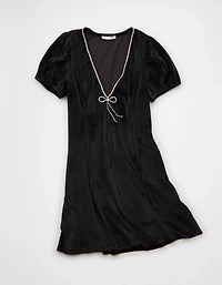 Minirobe à manches bouffantes avec pierre du Rhin AE