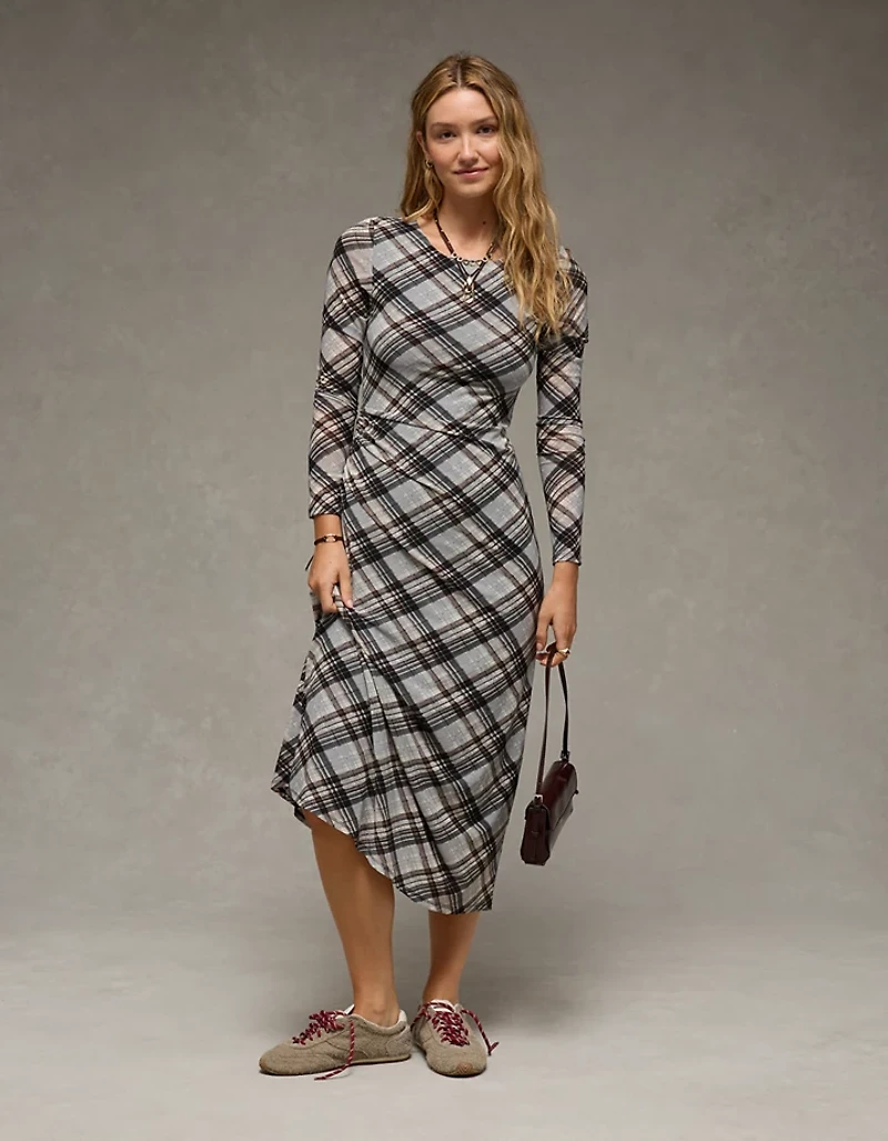 Robe mi-longue à ourlet asymétrique AE