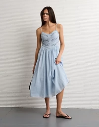 Robe mi-longue à incrustations en dentelle Bella AE