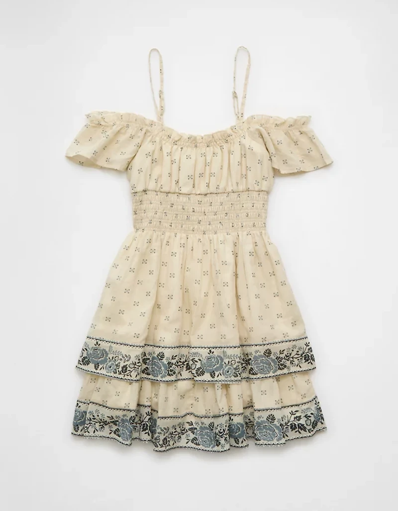 Minirobe à épaule dénudée et smocks AE