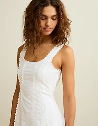 Minirobe lacée au dos à broderies AE