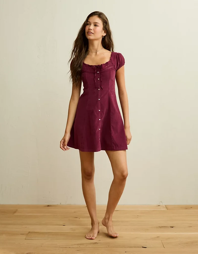 Minirobe en velours côtelé nouée à l’avant avec dentelle AE