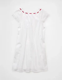 Minirobe boutonnée avec encolure en V et volants AE