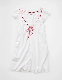 Minirobe boutonnée avec encolure en V et volants AE