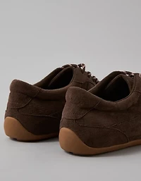 AE Low Retro Sneaker