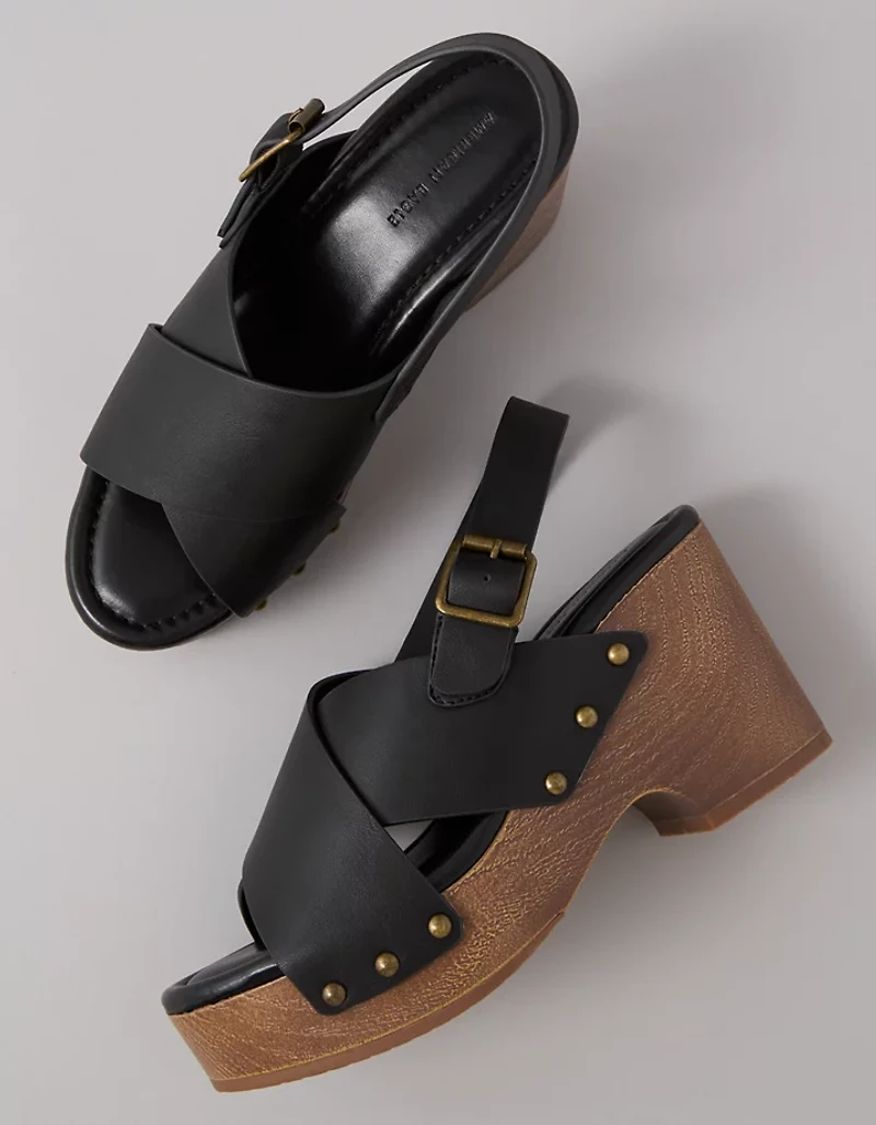 AE Criss-Cross Wedge Clog