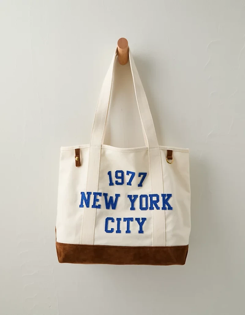 AE Off-Duty Graphic Tote Bag