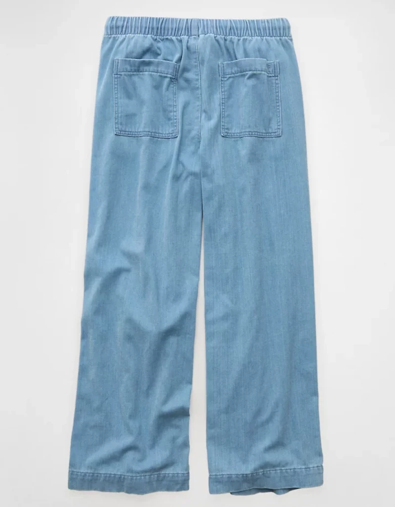 AE Cozy Dreamy Drape Low-Rise Ultra Wide-Leg Jean