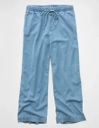 AE Cozy Dreamy Drape Low-Rise Ultra Wide-Leg Jean