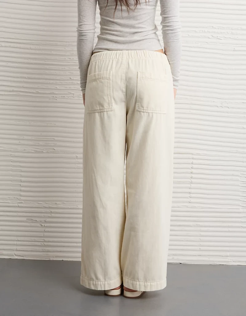 AE Cozy Dreamy Drape Low-Rise Ultra Wide-Leg Jean