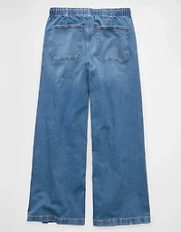 AE Dreamy Drape Strigid Low-Rise Ultra Wide-Leg Jean